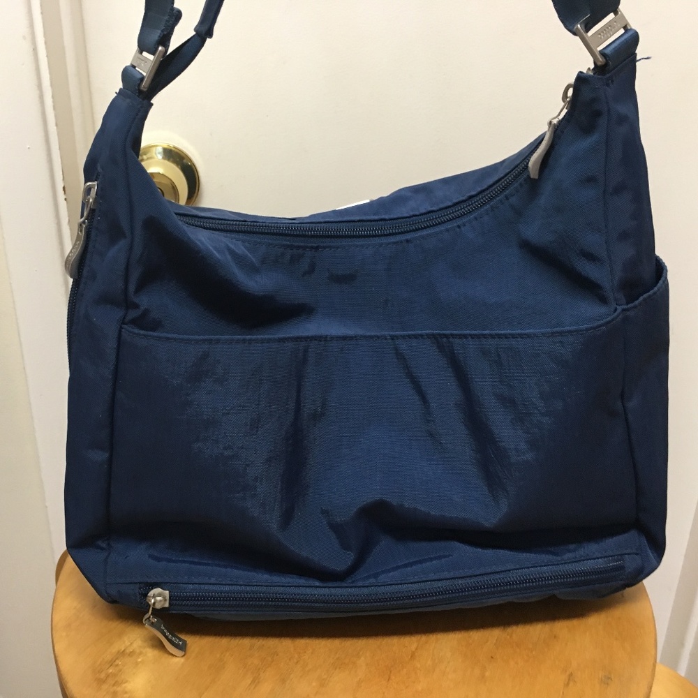 BAGGALLINI Everywhere Crossbody Bag with RFID Wristlet - Picture 8 of 10